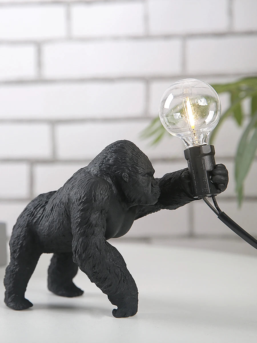 Đèn Bàn Resin Hình King Kong Nordic