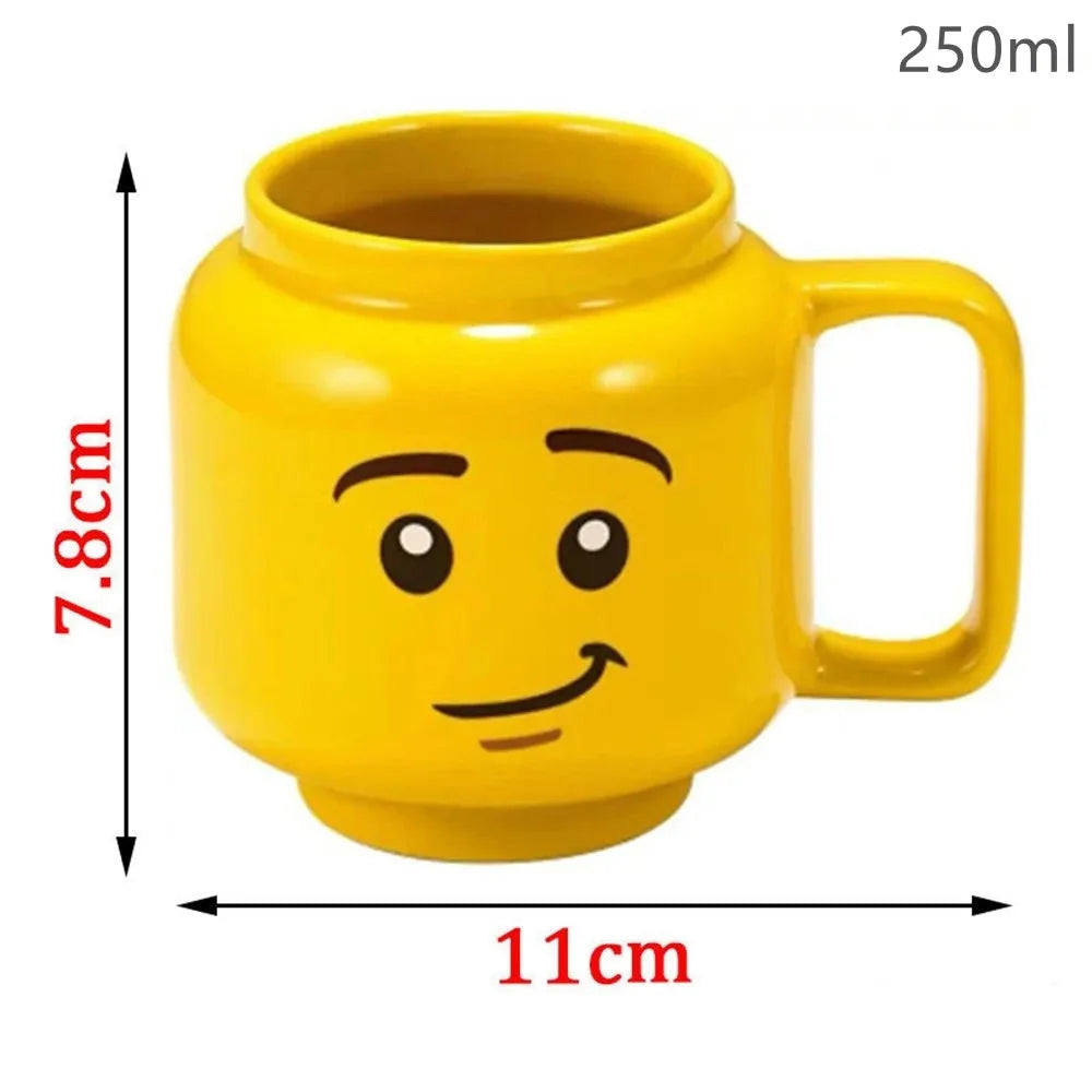 Ly Sứ Hình Mặt Cười