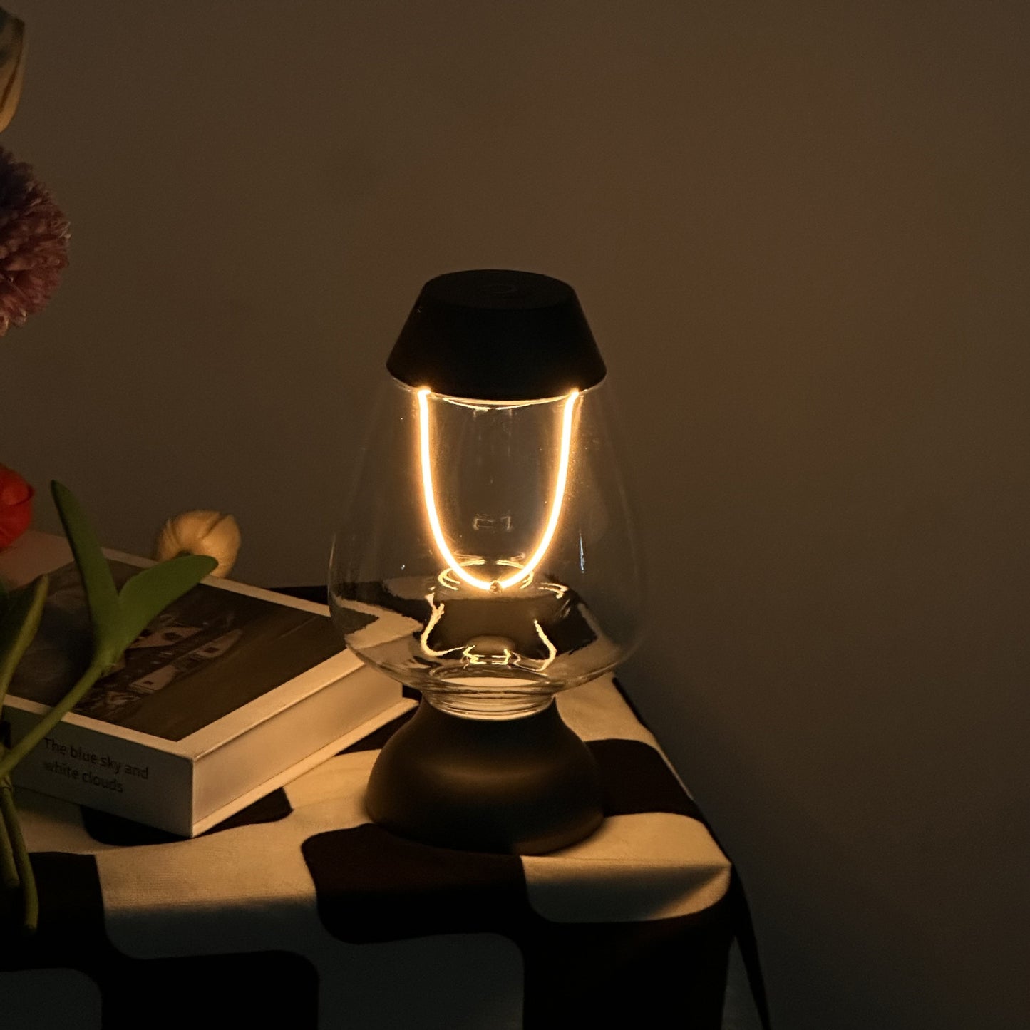 Đèn LED Sạc Cảm Ứng Trang Trí