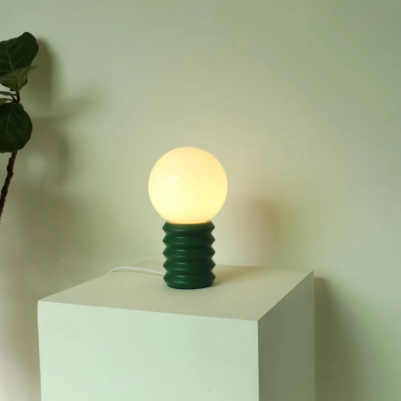 Đèn Bàn Thủy Tinh Phong Cách Bauhaus