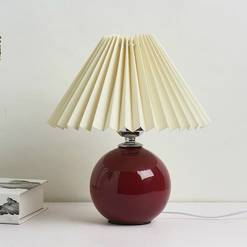 Đèn Bàn Chụp Xếp Ly