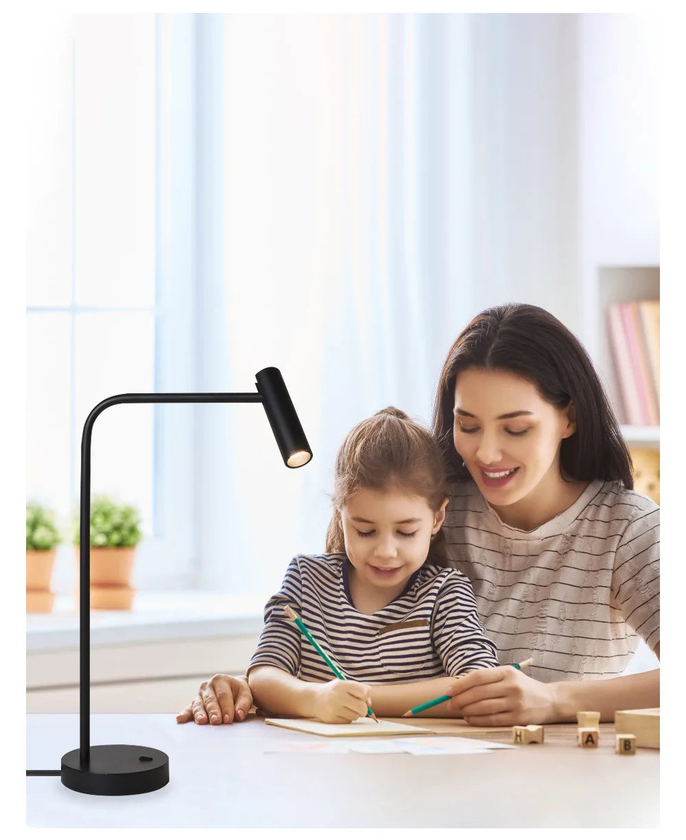 Đèn Bàn LED Bắc Âu