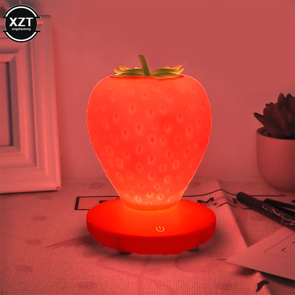 Đèn Ngủ LED Hình Dâu Tây Silicone