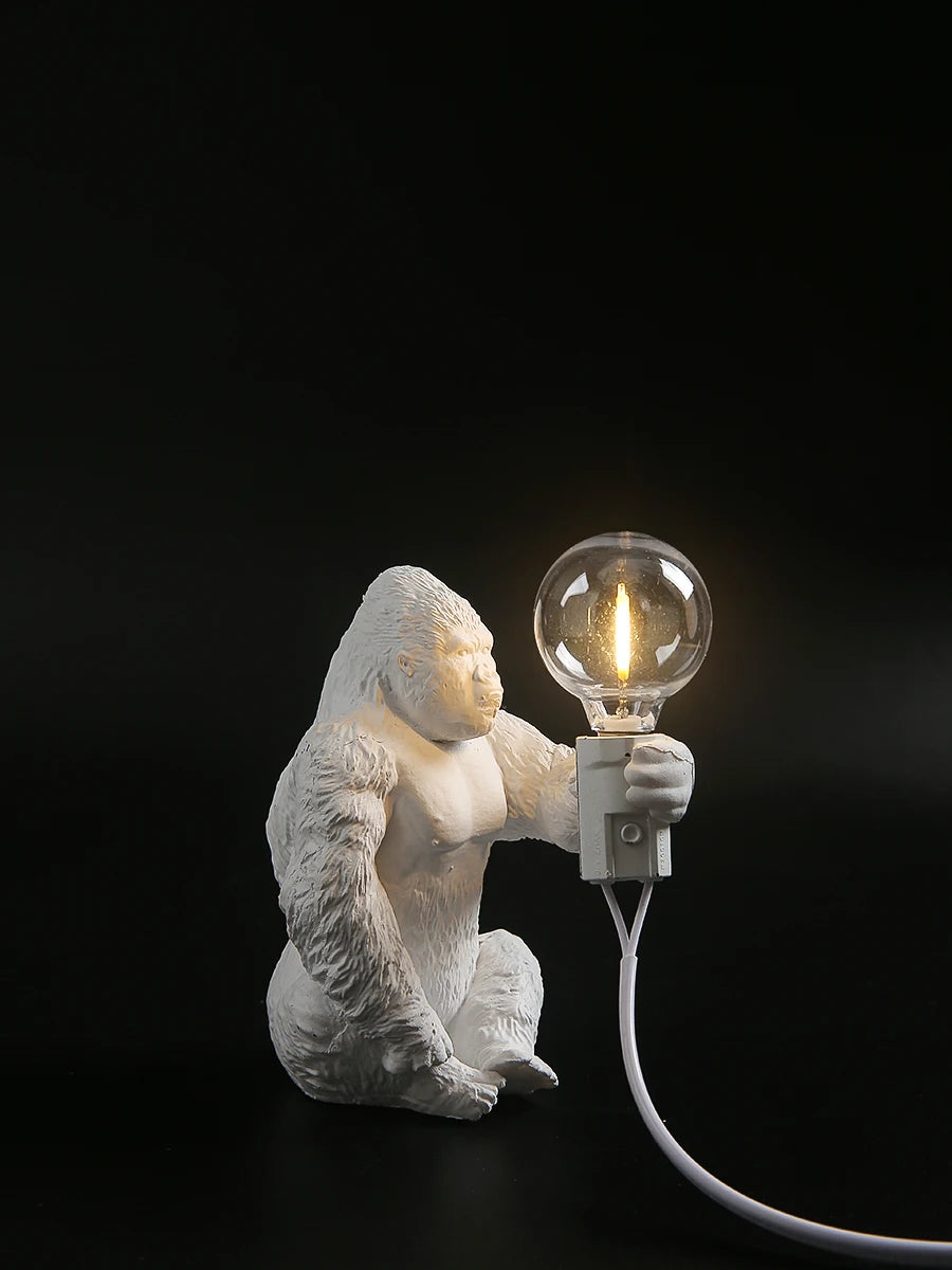 Đèn Bàn Resin Hình King Kong Nordic