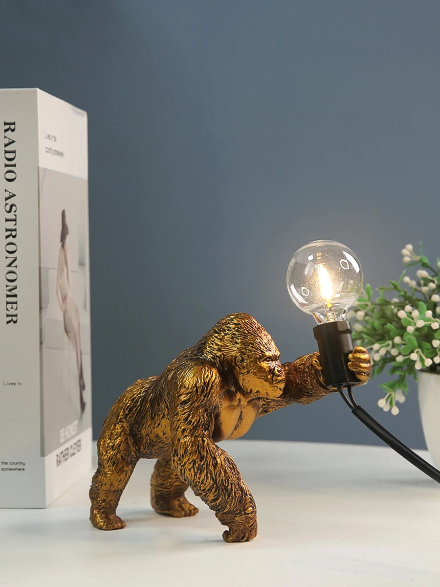 Đèn Bàn Resin Hình King Kong Nordic