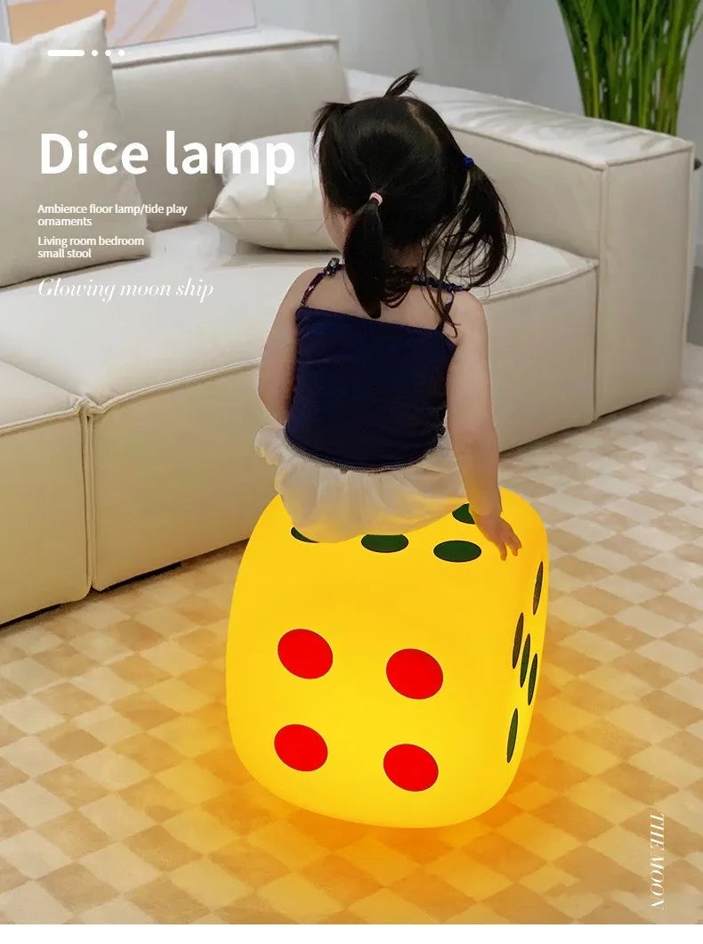 Đèn LED Hình Khối Xúc Xắc