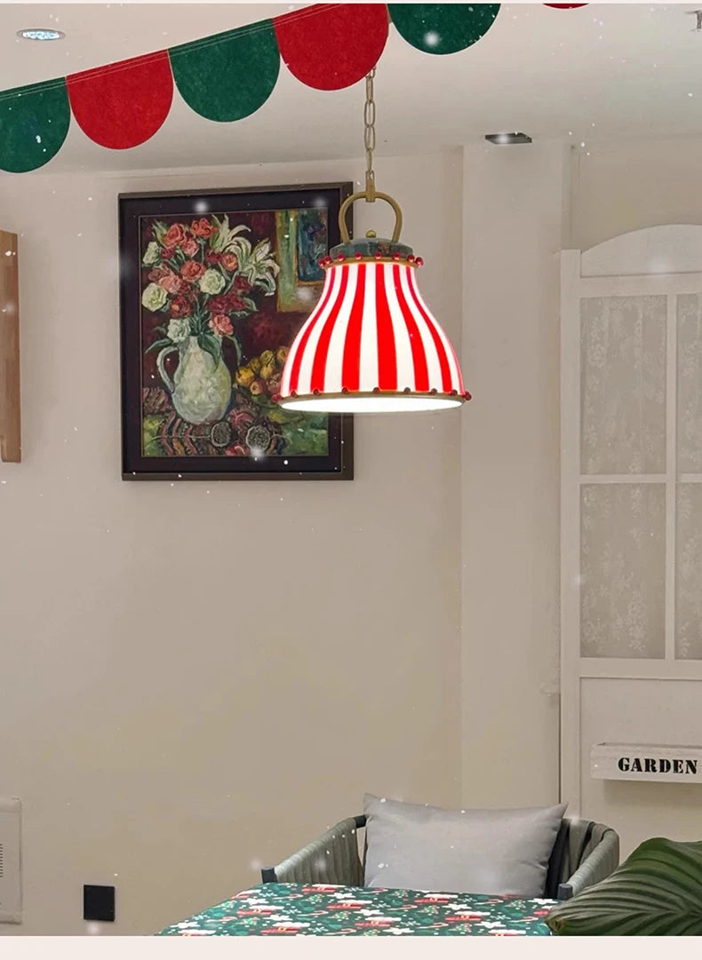 Đèn Thả Trần Kính Màu Retro