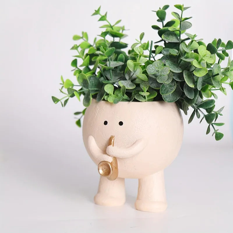 Chậu Hoa Nhựa Trang Trí Hình Nhạc Sĩ