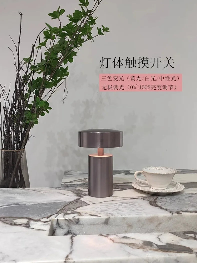 Đèn Bàn Hình Nấm Cảm Ứng